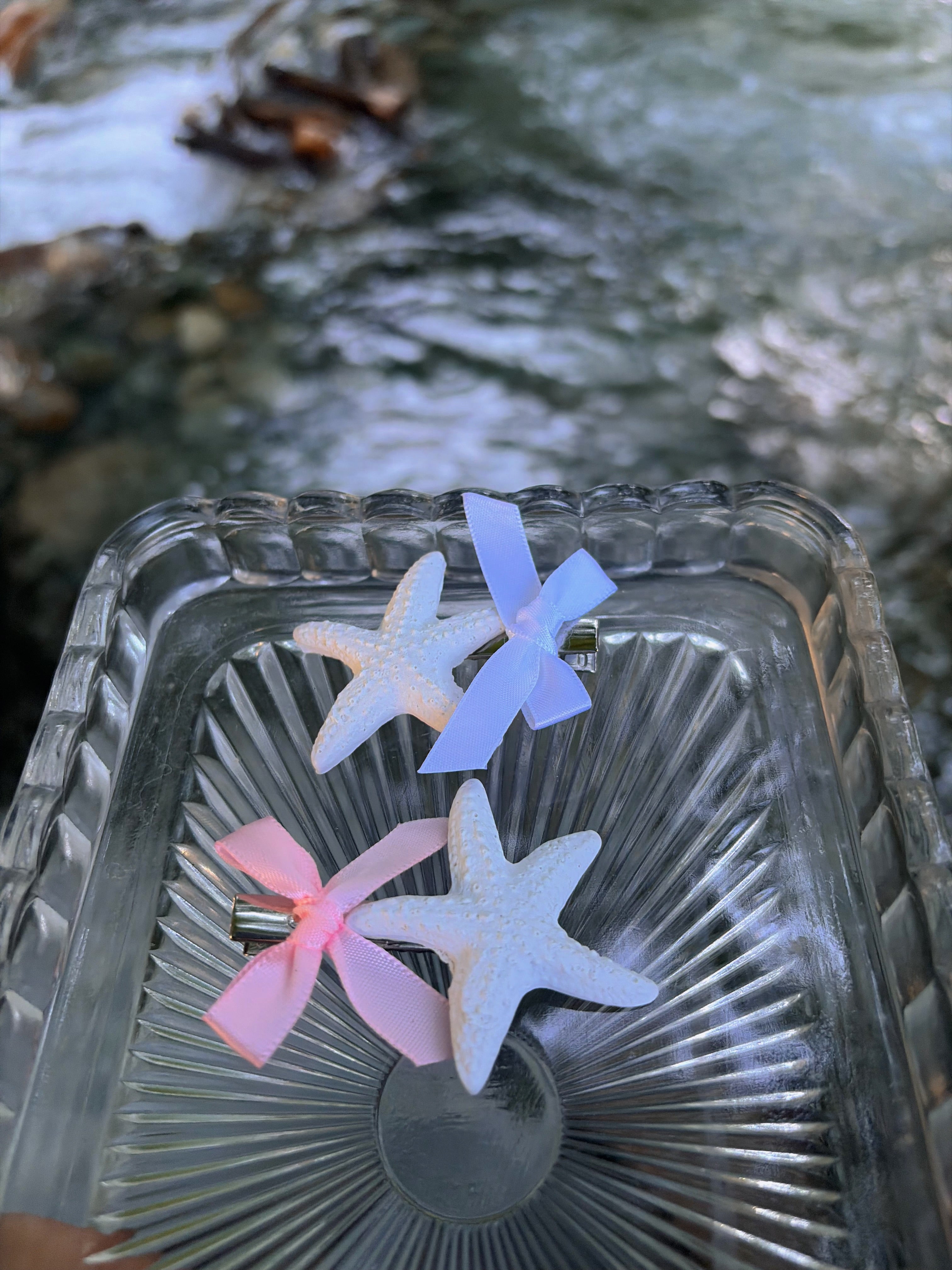 Starfish hair clips (pink and white)